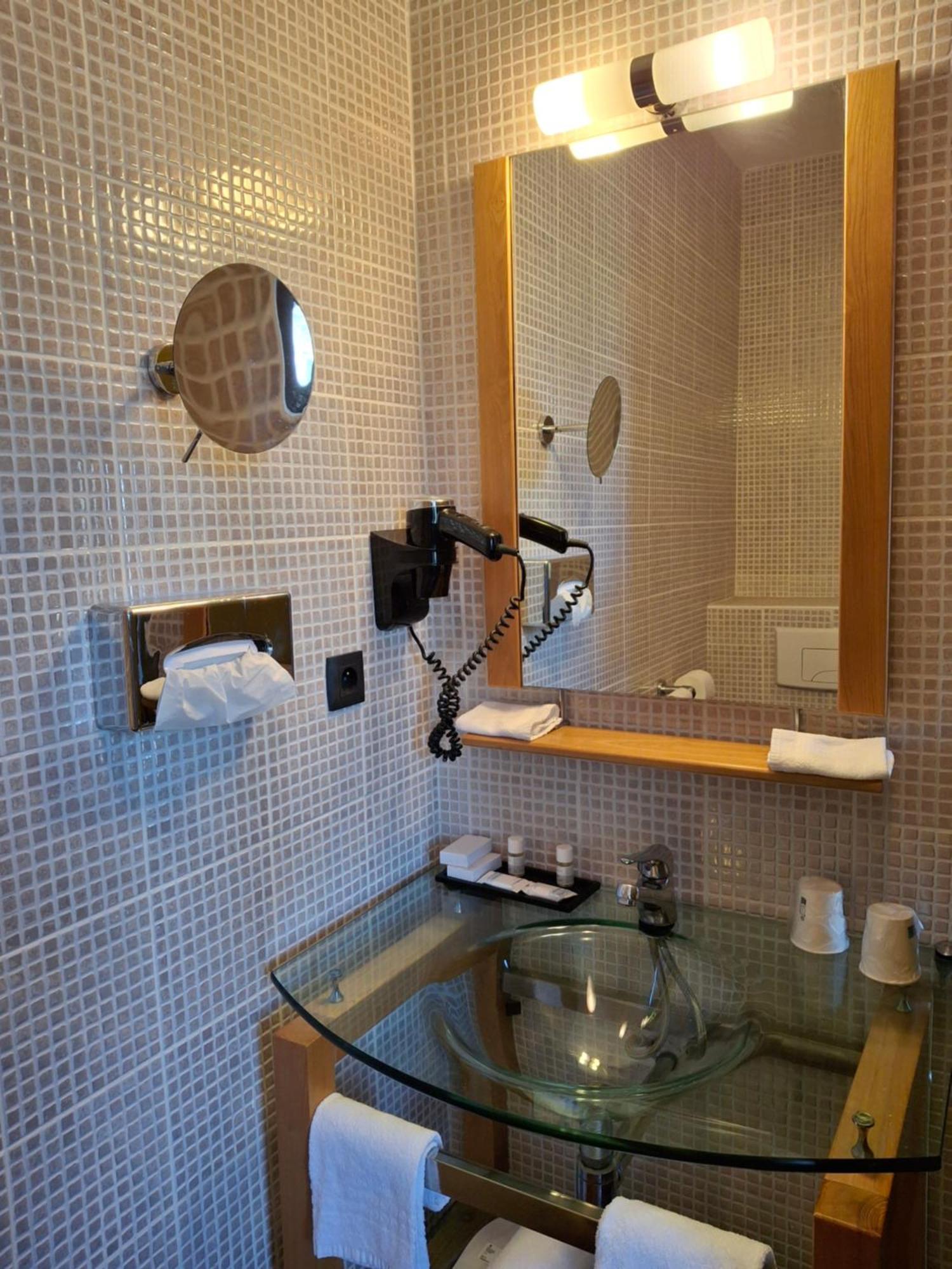 Hotel Tour Maje ロデーズ エクステリア 写真