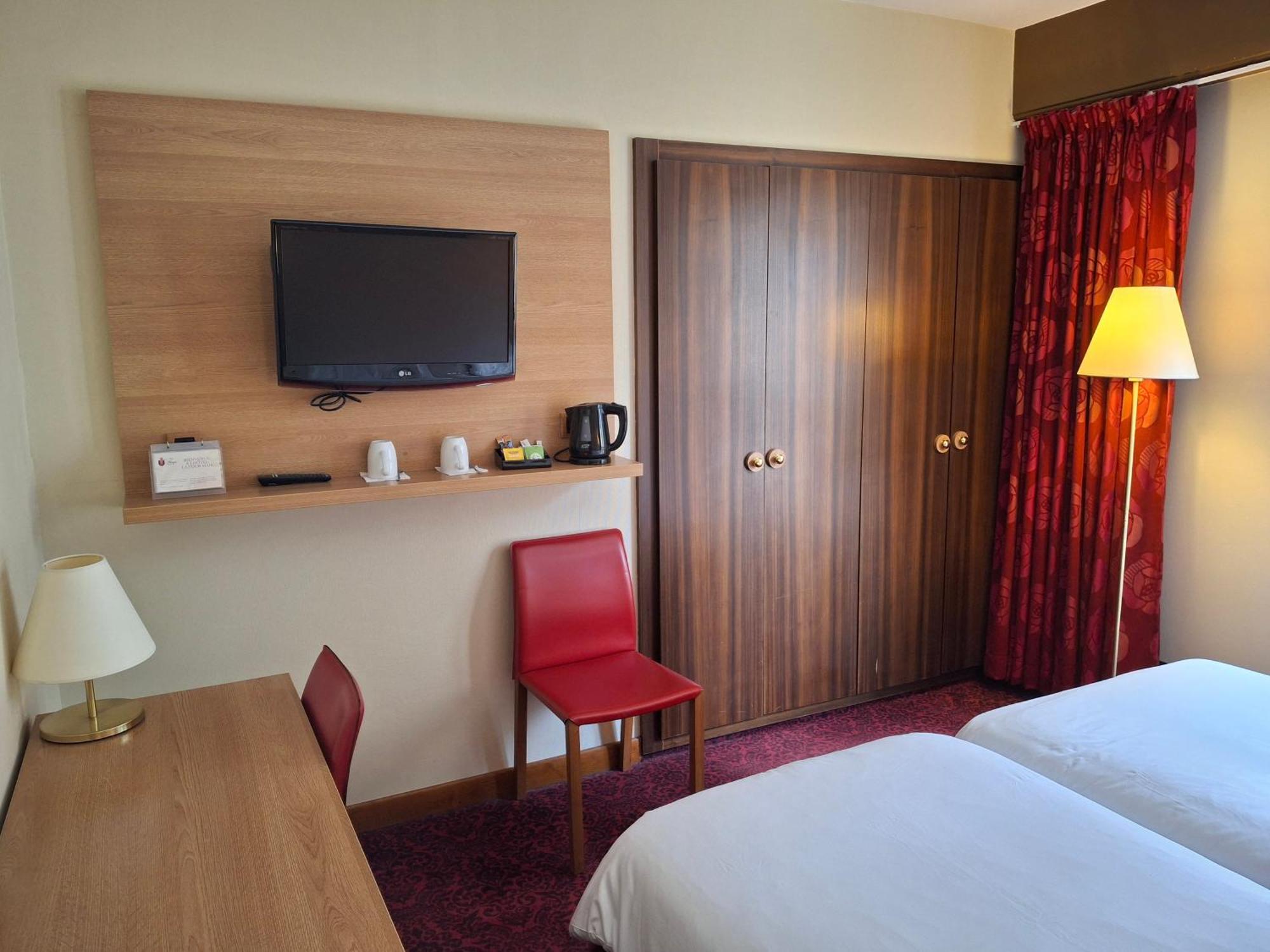 Hotel Tour Maje ロデーズ エクステリア 写真