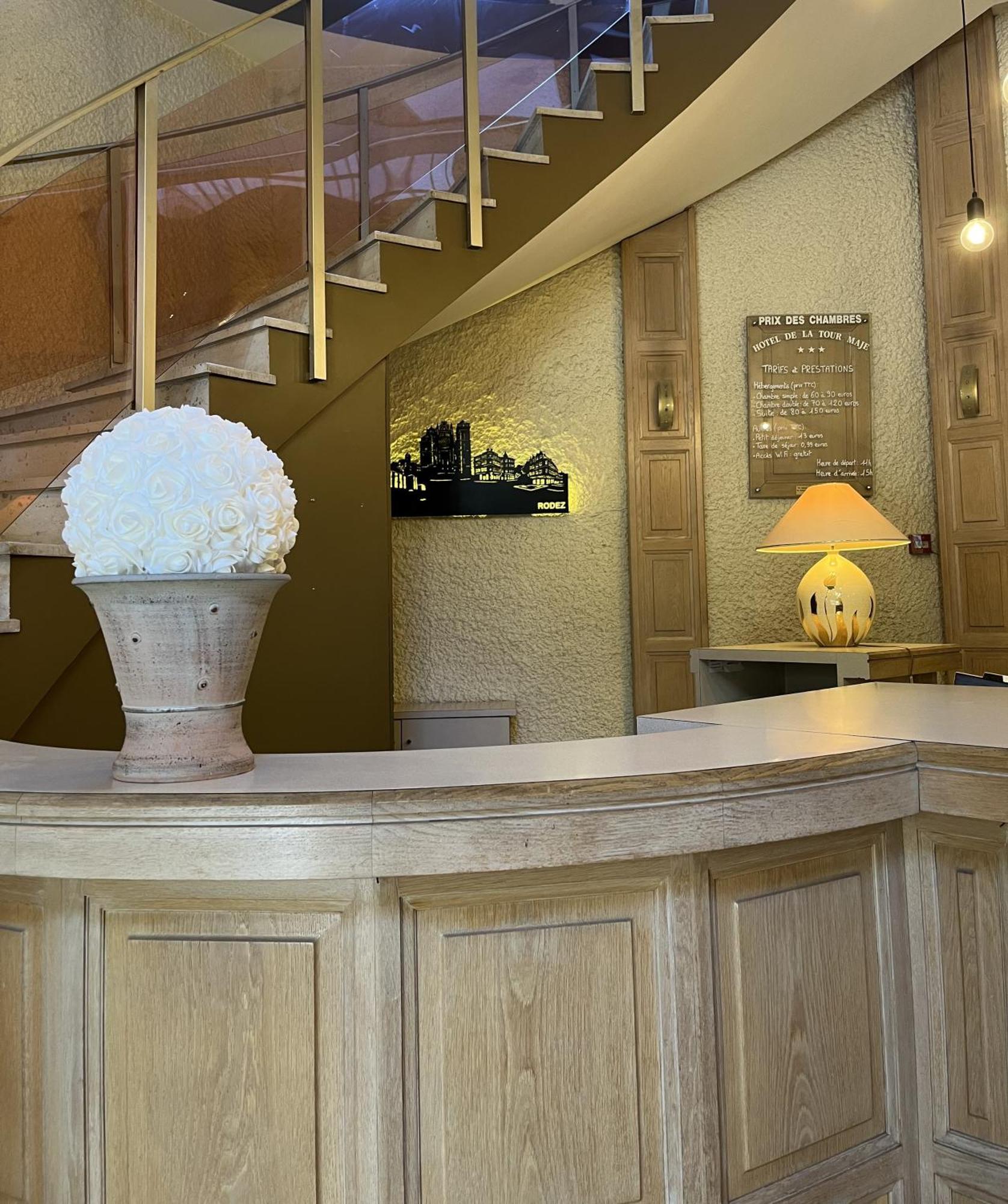 Hotel Tour Maje ロデーズ エクステリア 写真